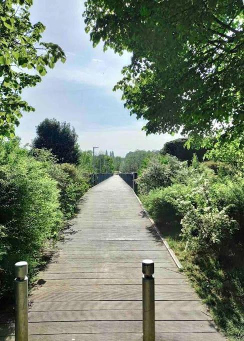 Le Domaine Reserve , Parking Et Ecrin De Verdure Amiens Luaran gambar